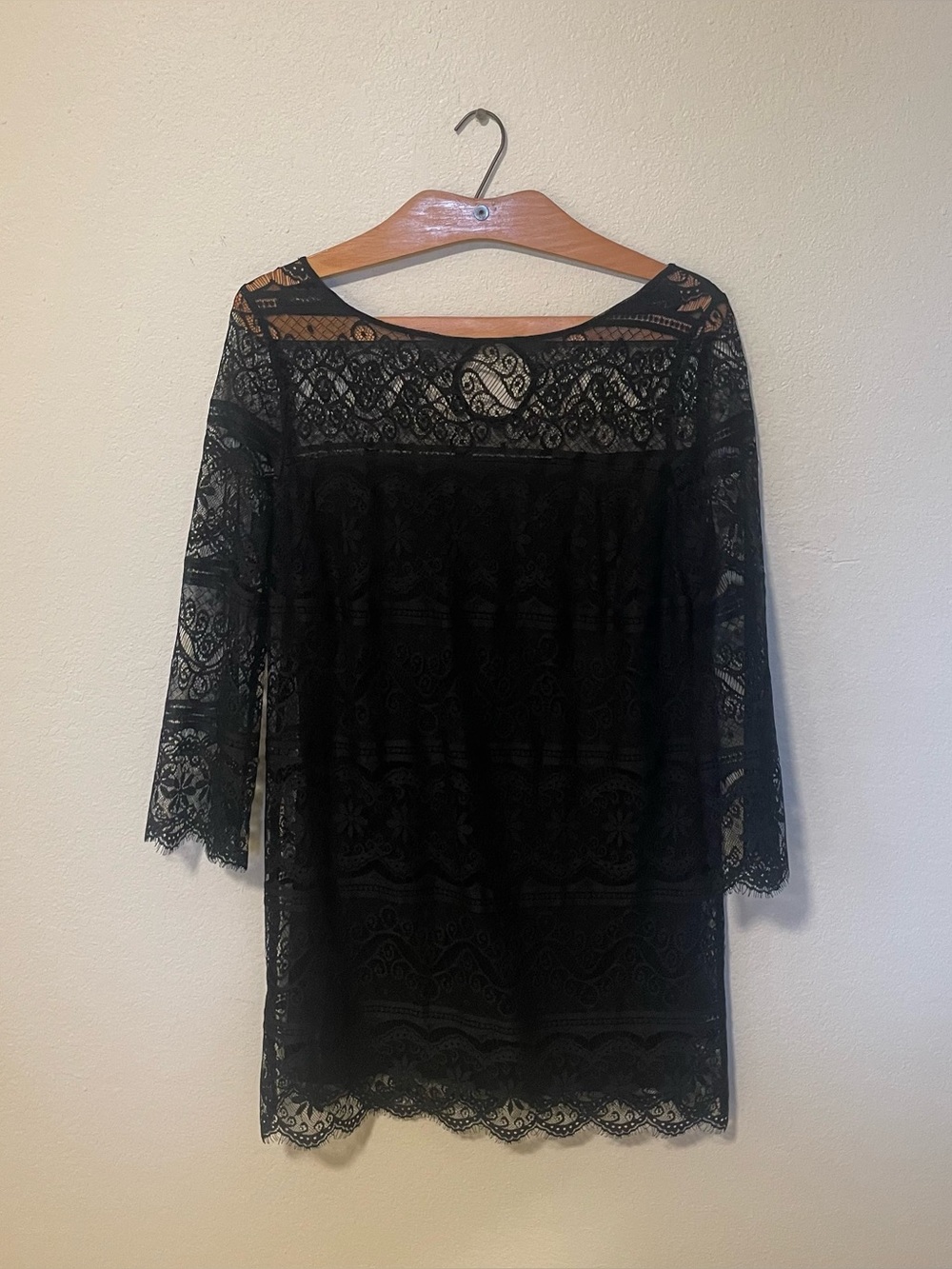 Elegant Black Lace Mini Dress